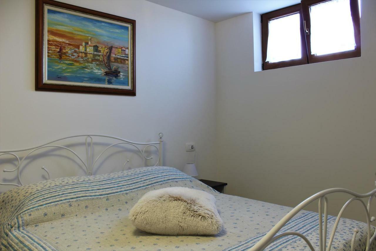 Apartman Robi Nova Vas  エクステリア 写真